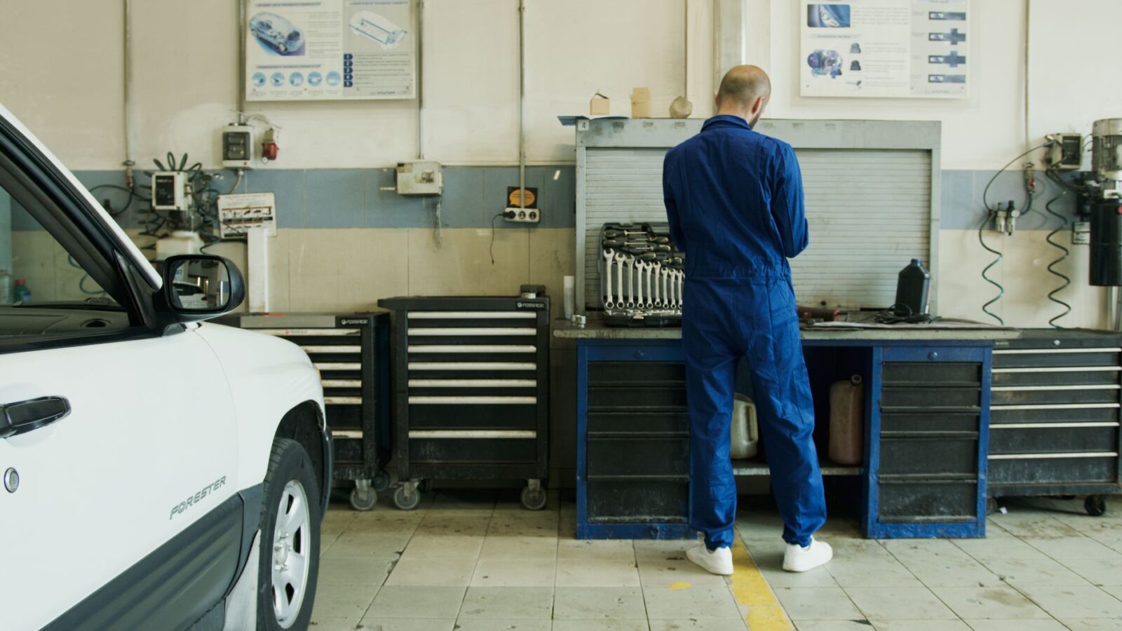Autokeuring 2026 in Vlaanderen: regels, kosten en te laat