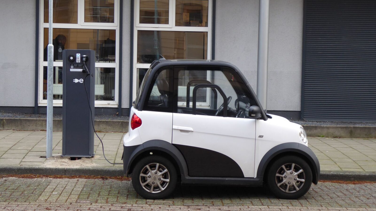 Verkeersbelasting Vlaanderen 2026: berekening en EV-tarief