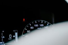 Dashboardlampjes betekenis: rood, oranje en groen uitgelegd Dashboardlampjes betekenis: rood, oranje en groen uitgelegd